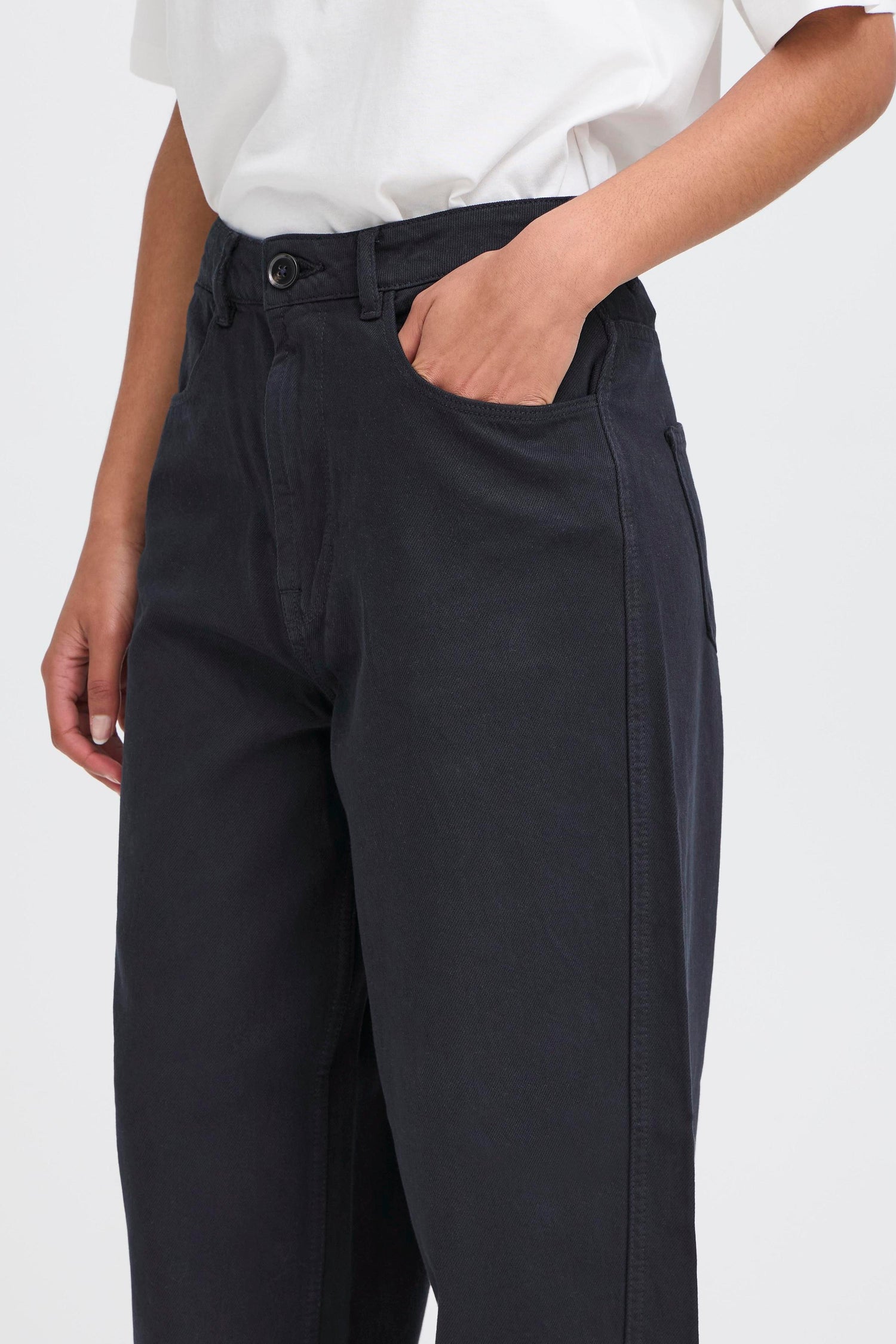 Ichi Hezano Jeans