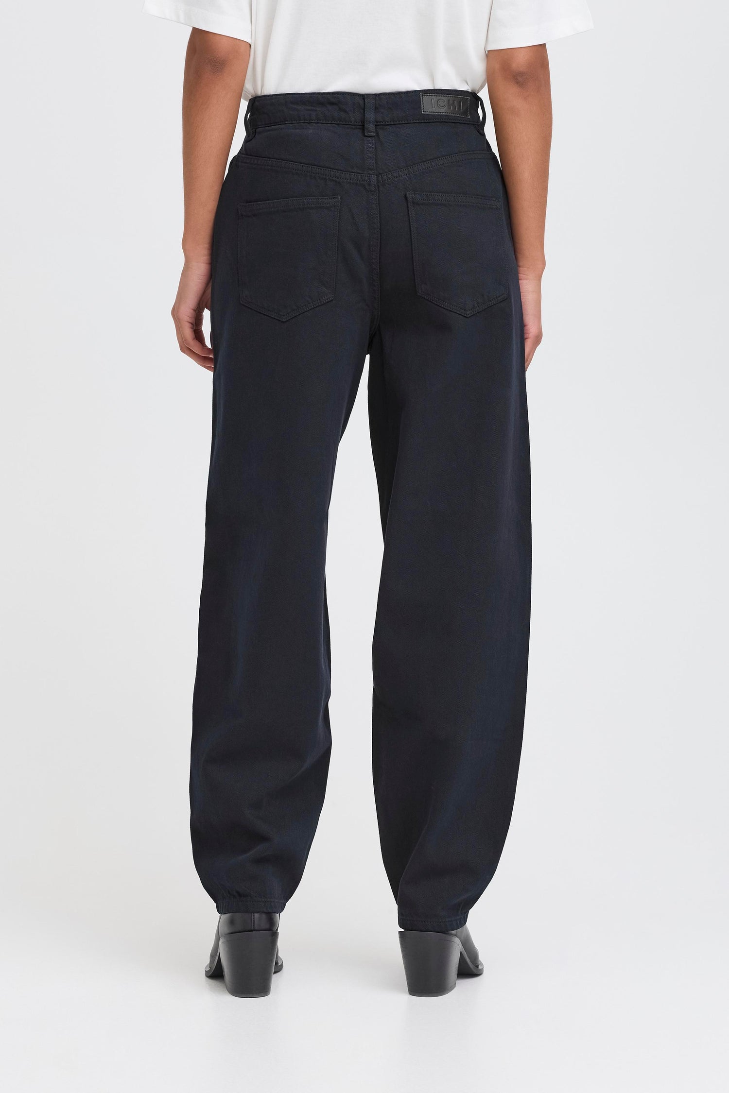 Ichi Hezano Jeans