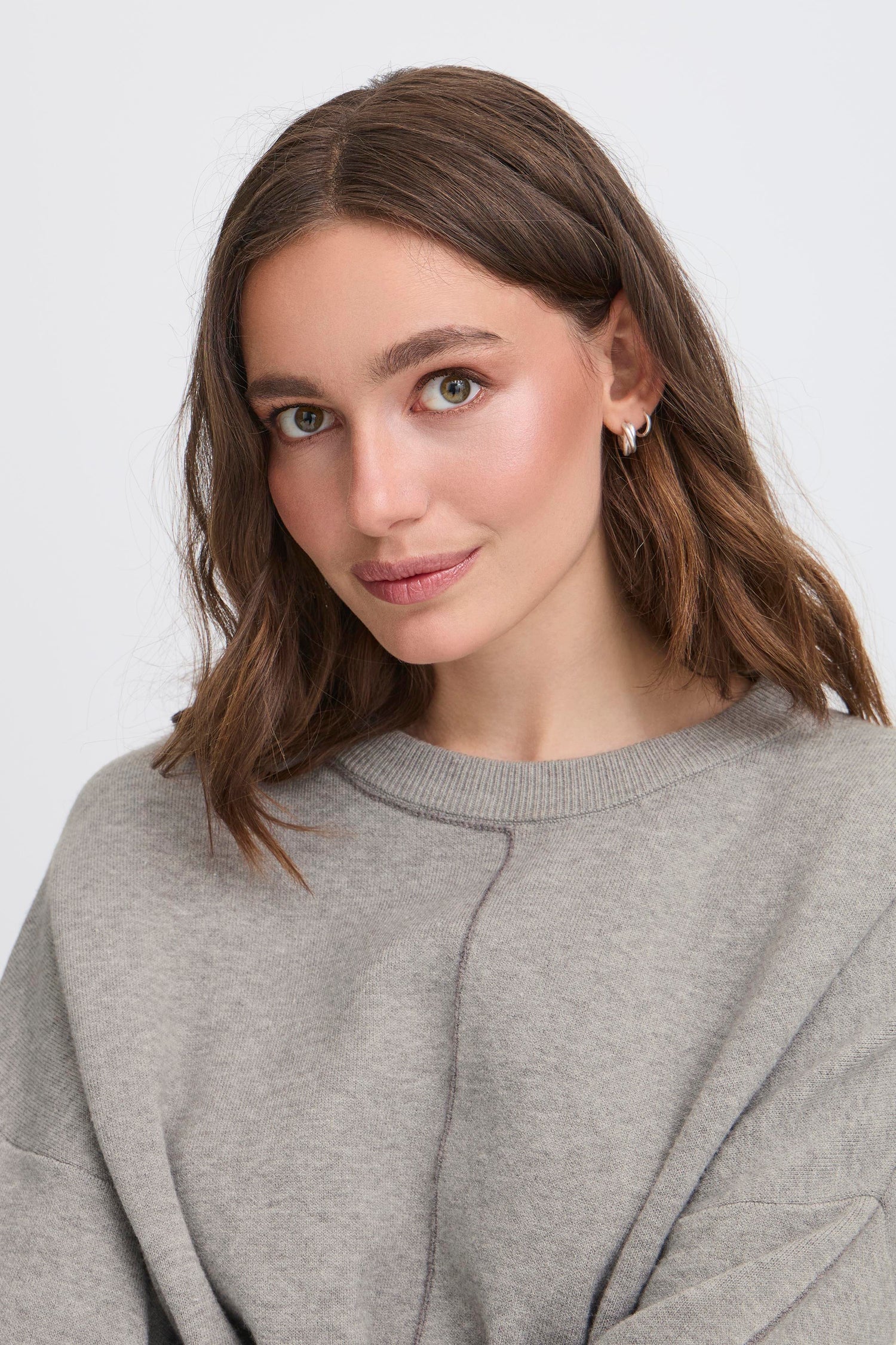 Ichi Ballia Sweater