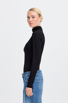 B. Young Pamila Rollneck T-Shirt