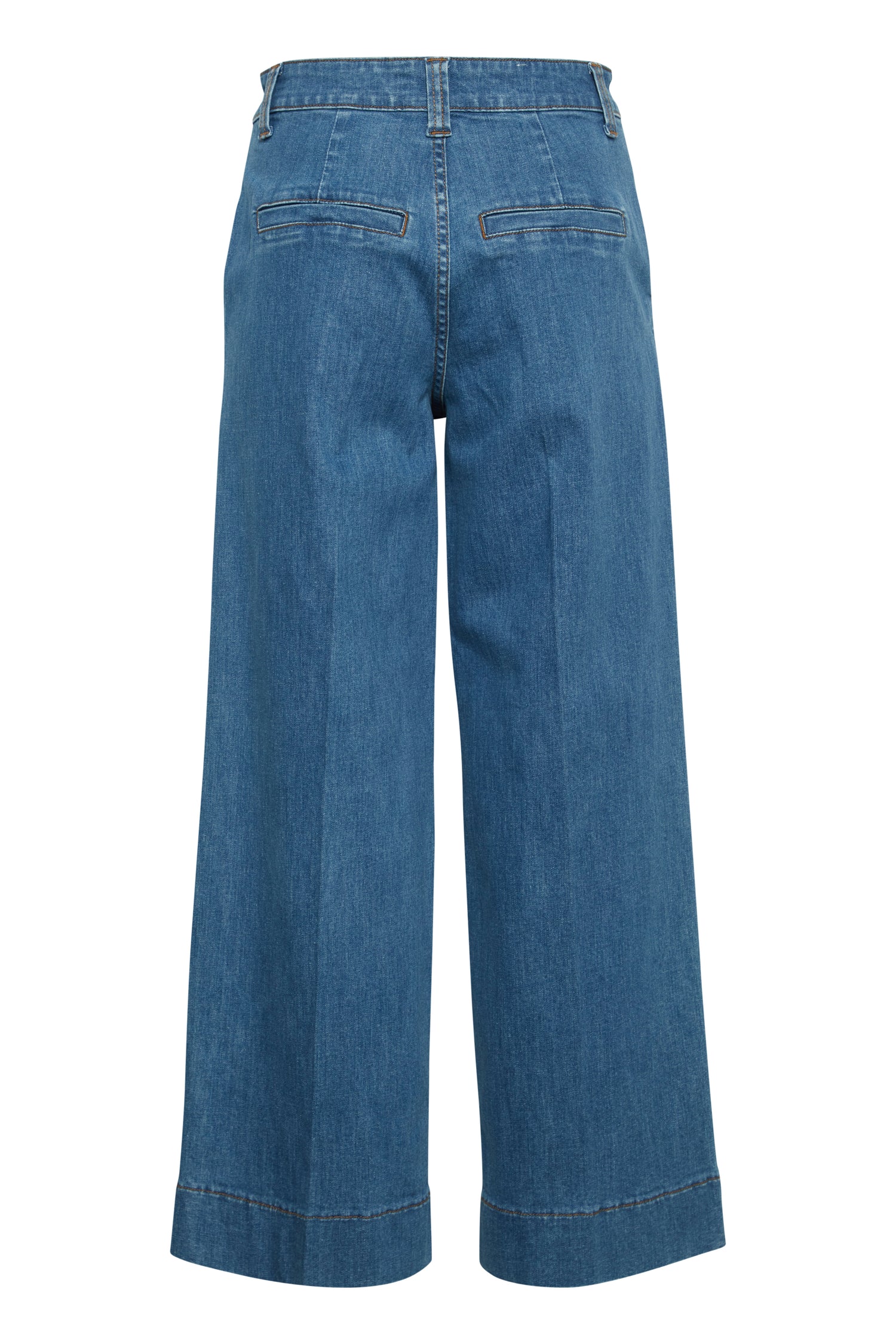 B. Young Komma Cropped Jeans