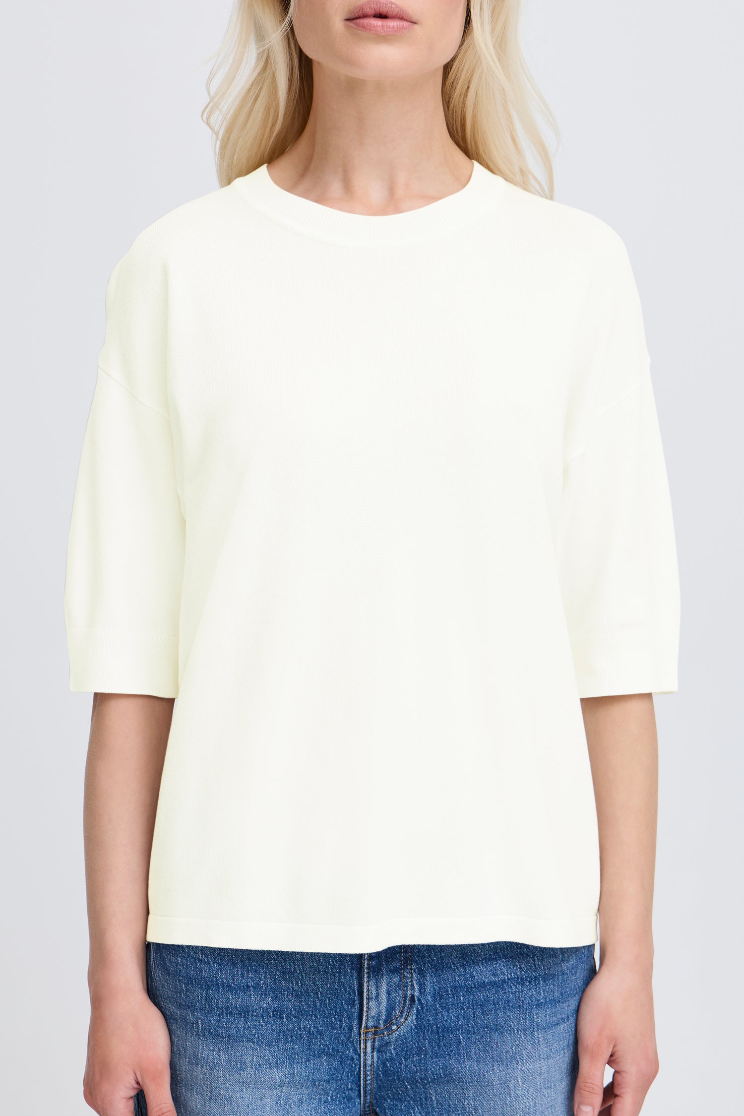 B. Young Mmorla T-Shirt Sweater