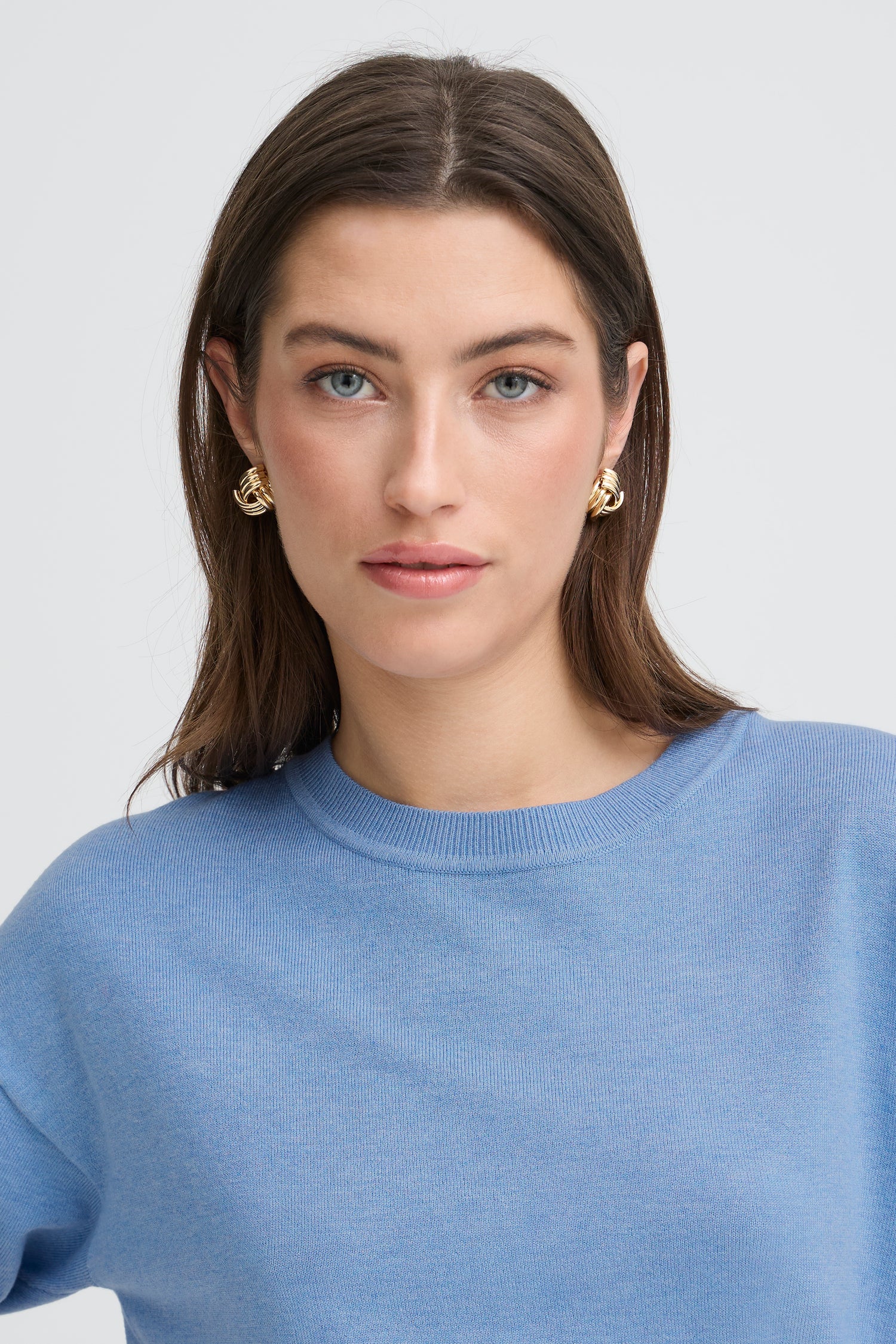 B. Young Mmorla T-Shirt Sweater