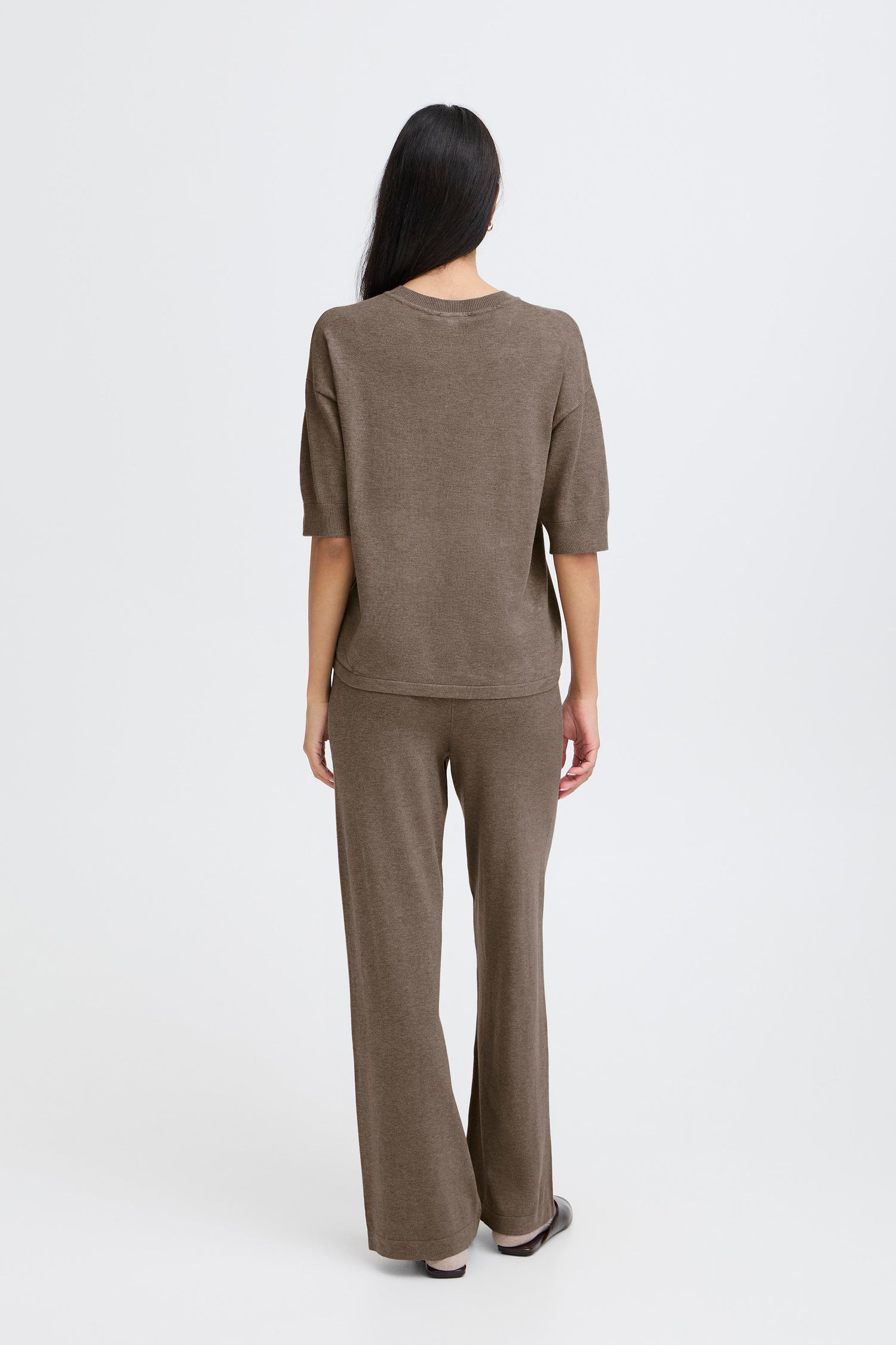 B. Young Mmorla Pullover