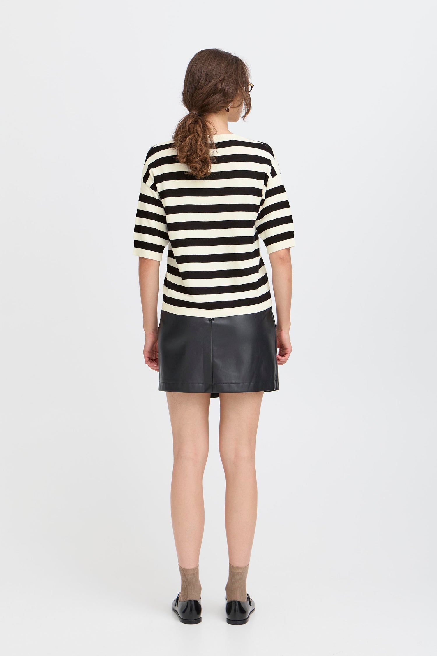 B. Young Mmorla Pullover