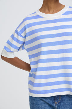 B. Young Mmorla T-Shirt Sweater