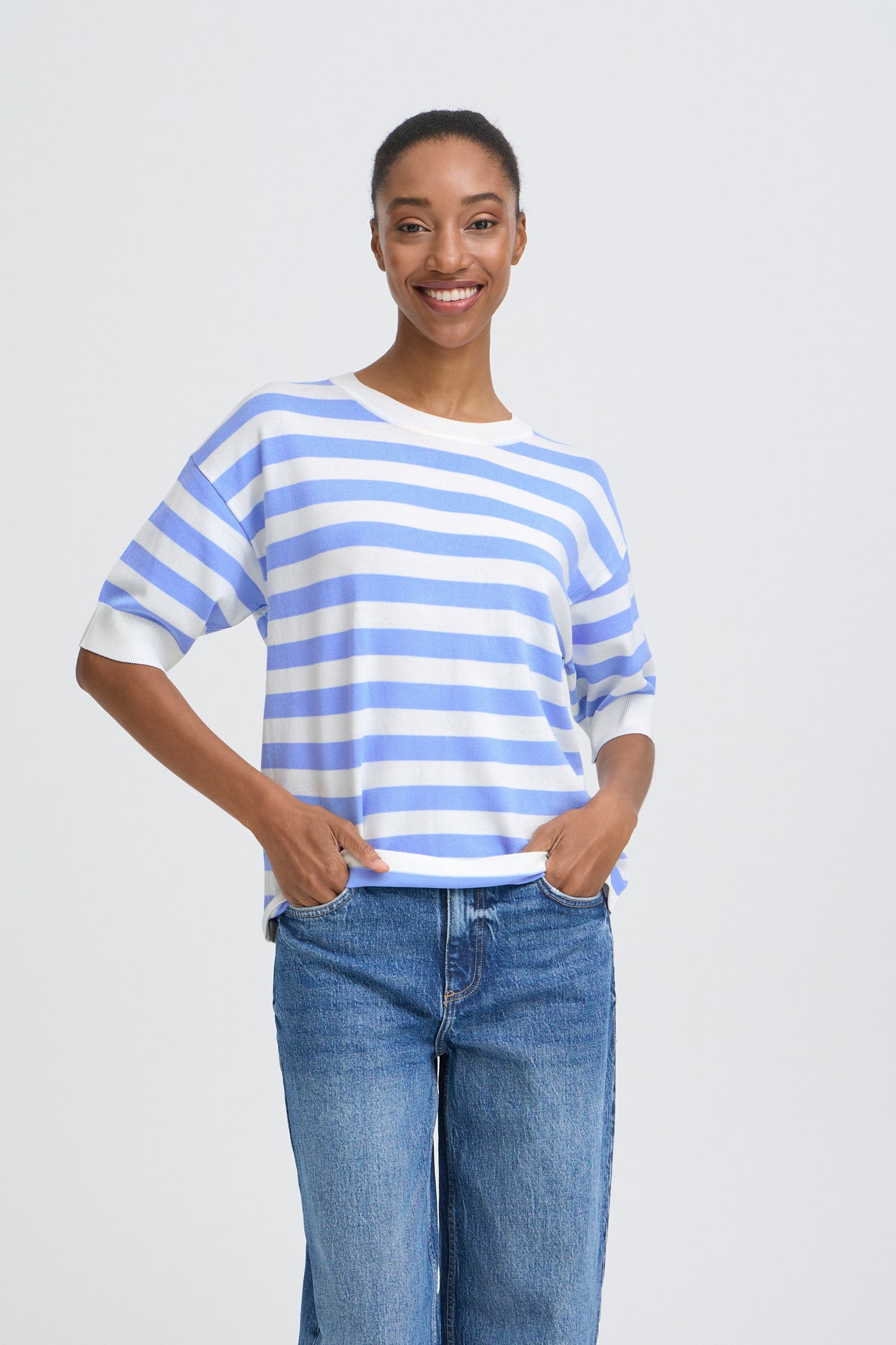 B. Young Mmorla T-Shirt Sweater