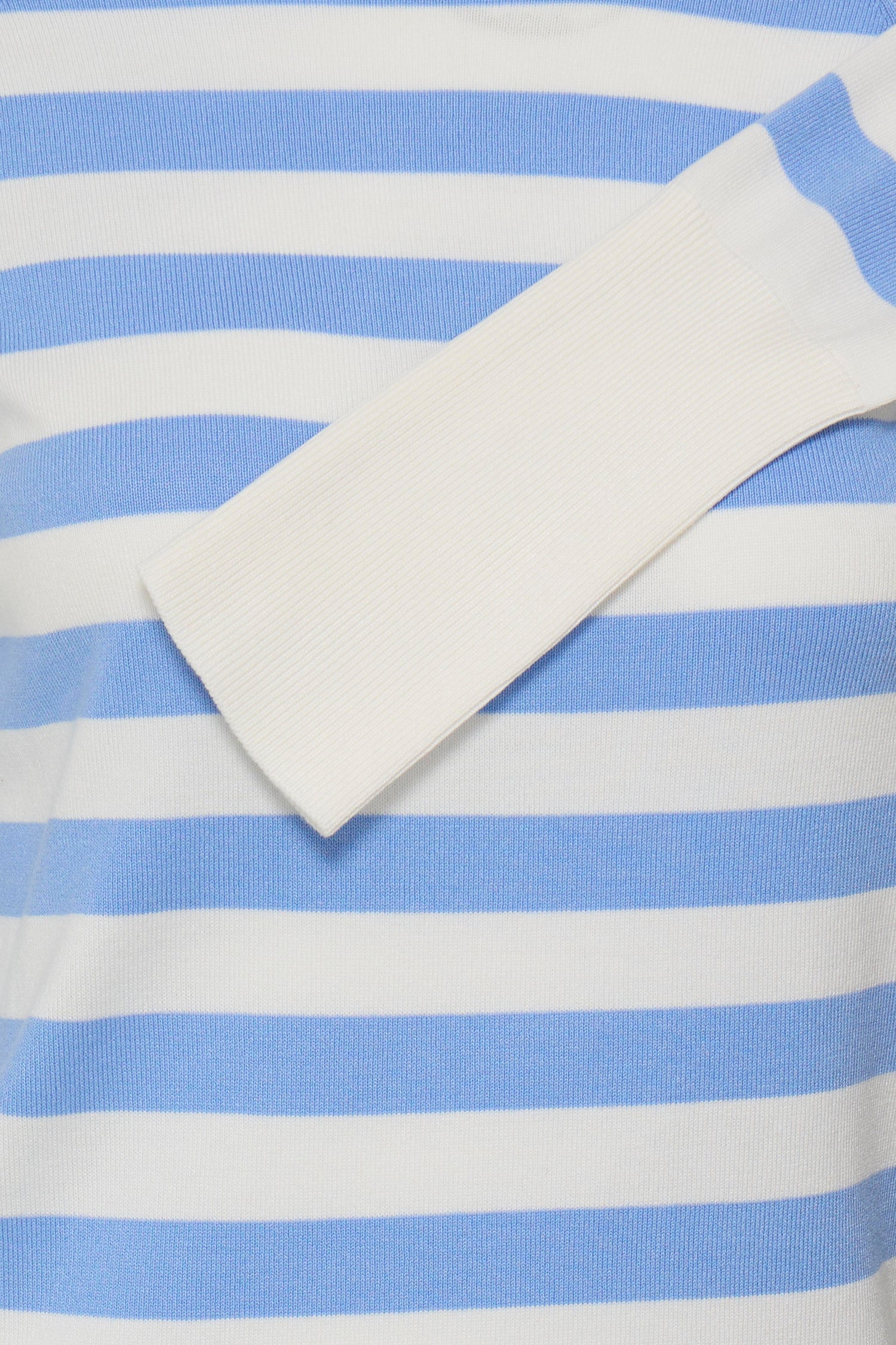 B. Young Mmorla Long Cuff Sweater