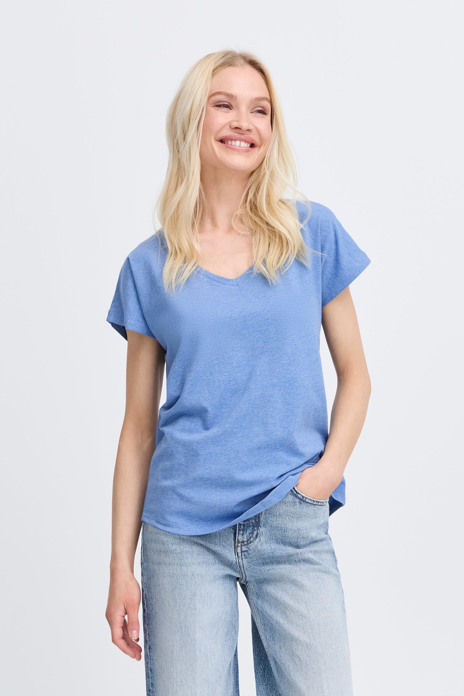 B.Young Pamila V-Neck Short Sleeve T-Shirt