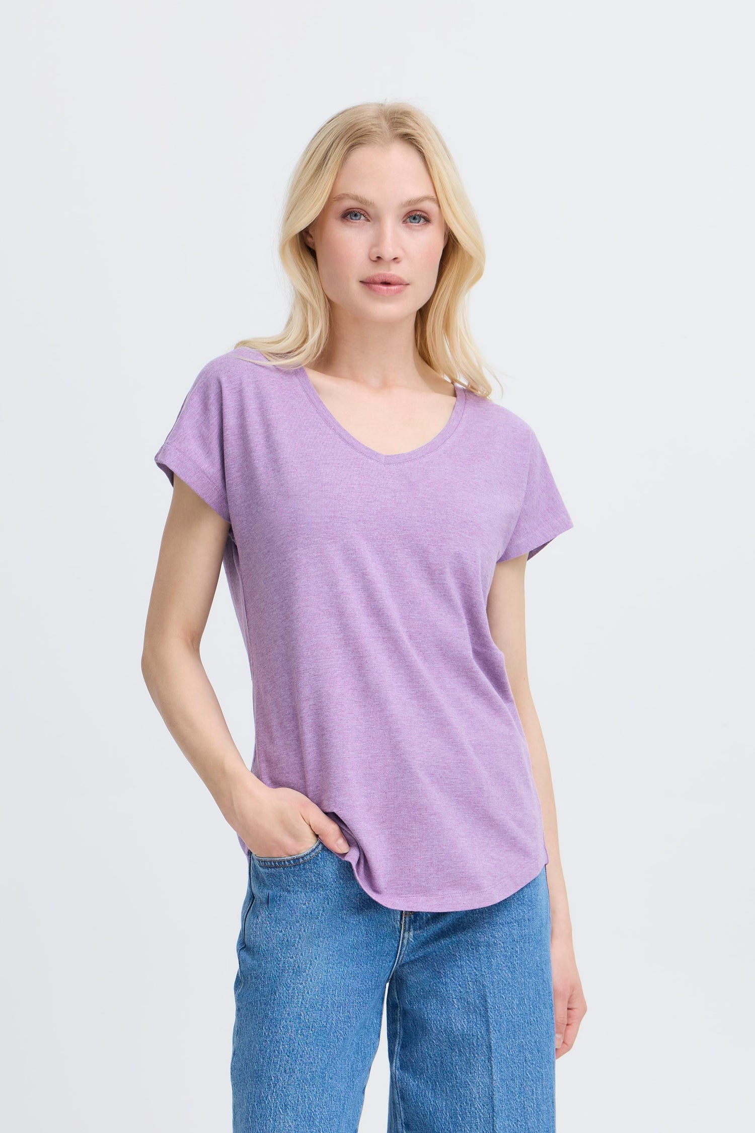 B.Young Pamila V-Neck Short Sleeve T-Shirt