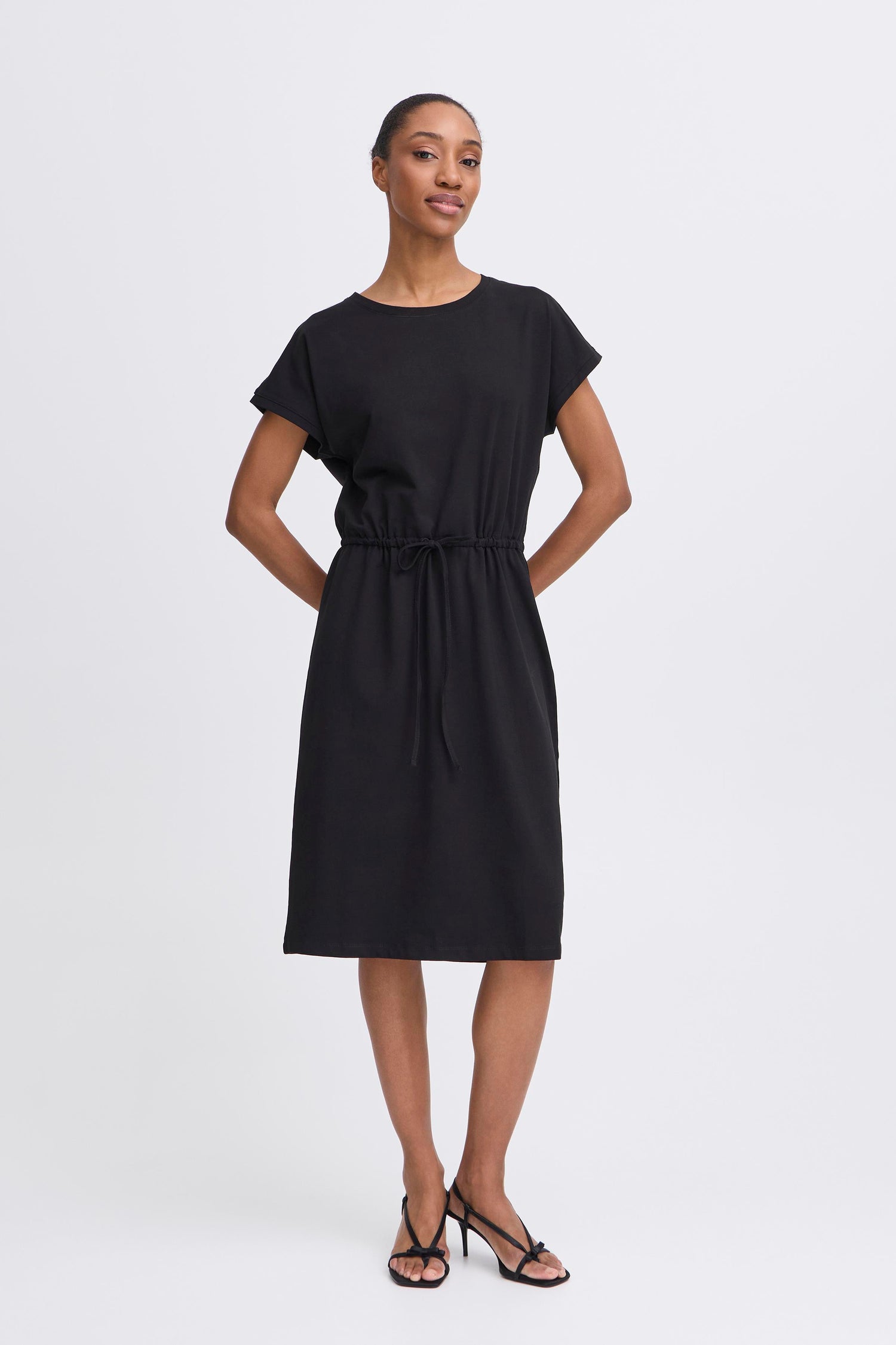B.Young Pandinna Dress