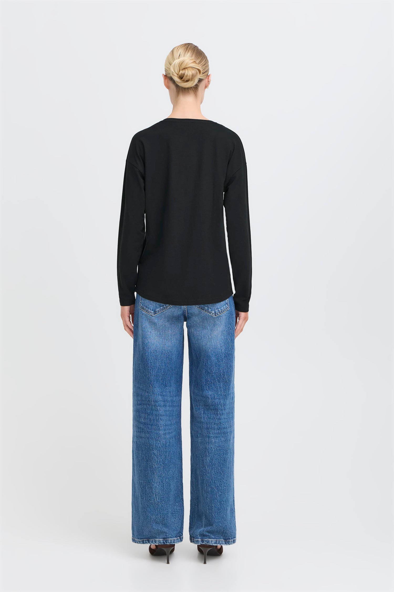 B.Young Pamila Long Sleeve V-Neck T-Shirt