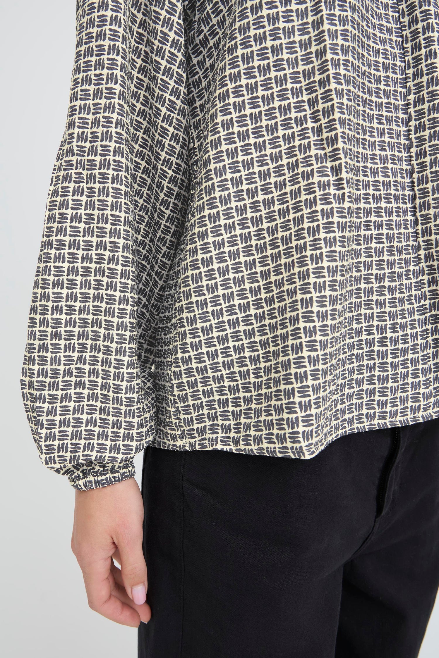 B.Young Ikaia Blouse
