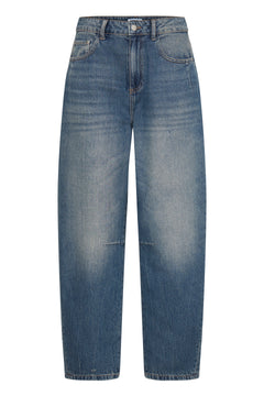 B. Young Kalluna Jeans