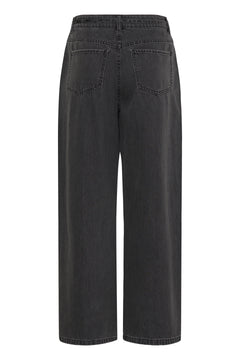 B. Young Kimu Belt Jeans