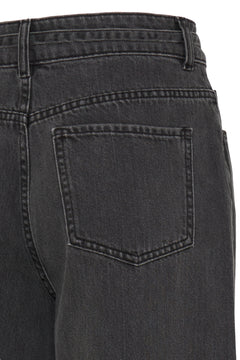 B. Young Kimu Belt Jeans