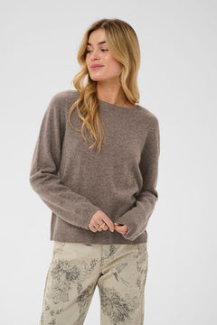 Cream Mela Pullover