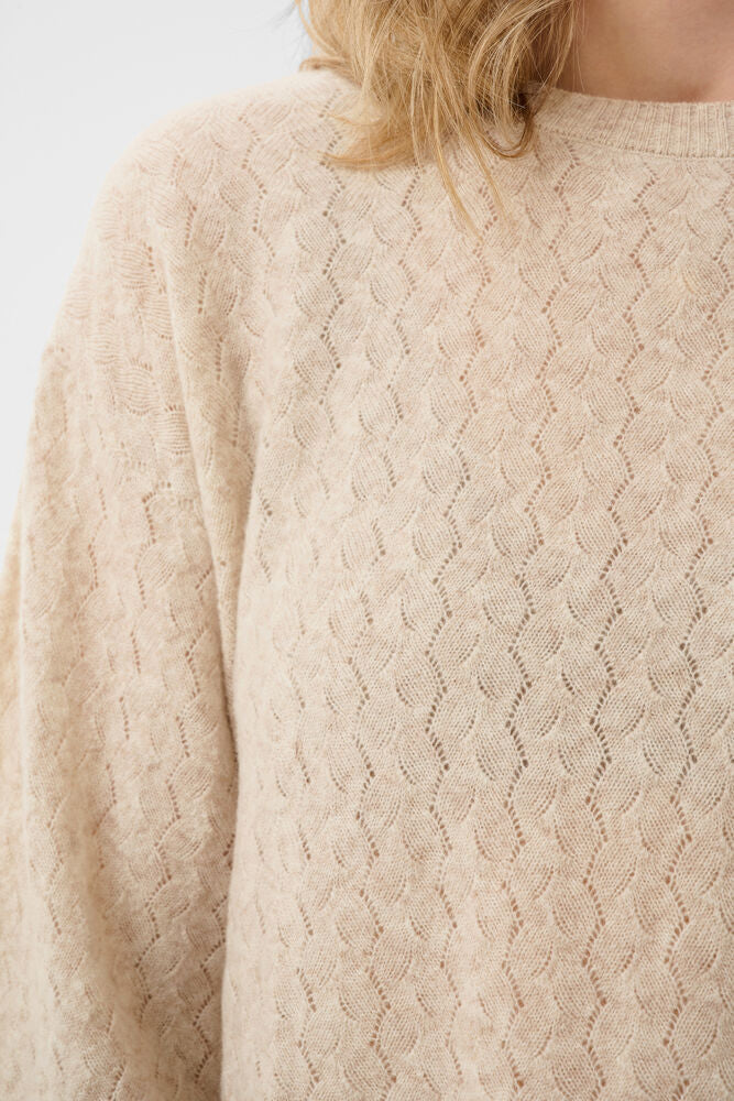 Cream Mela 3/4 Sleeve Pullover