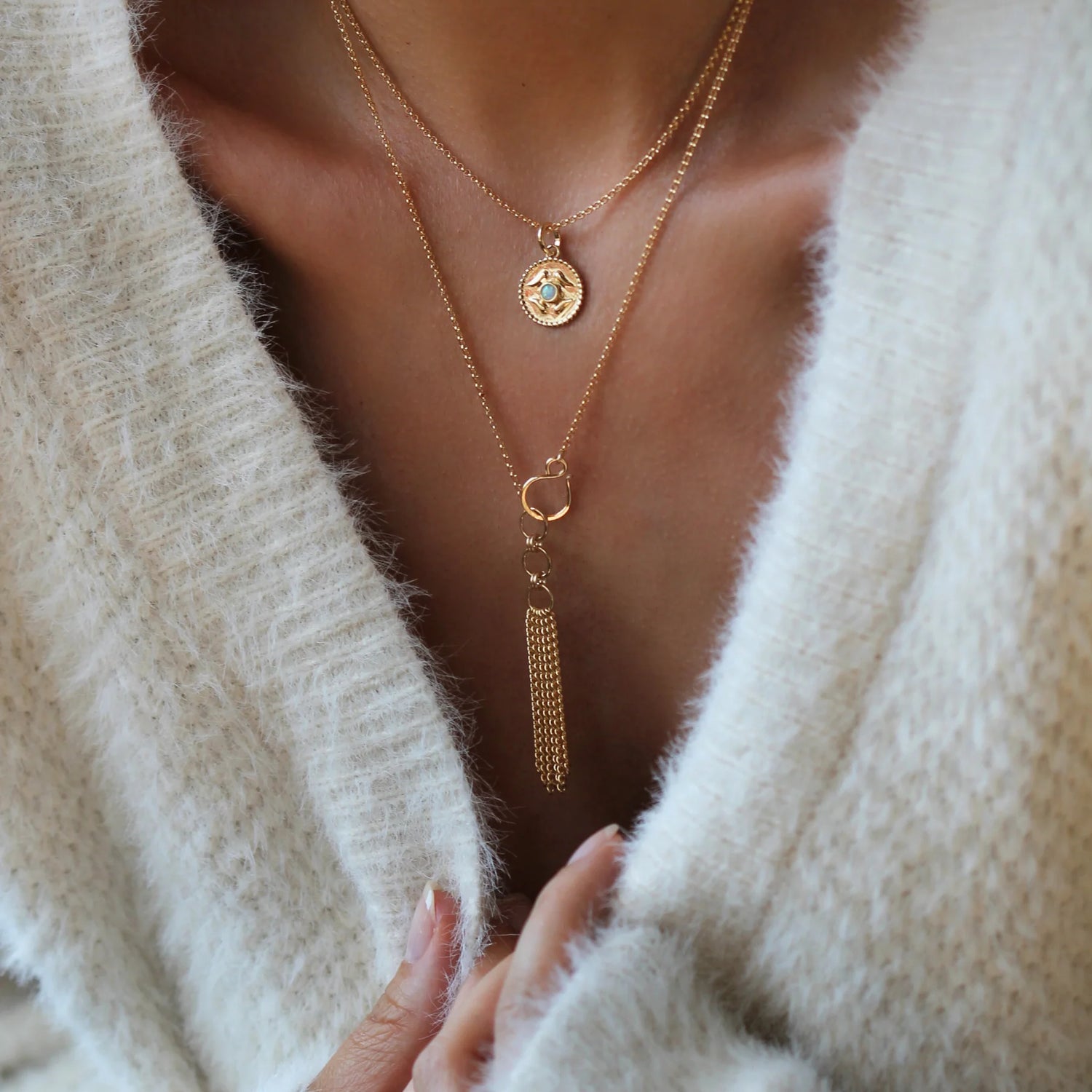 🇨🇦 Leah Yard Flourish Lariat