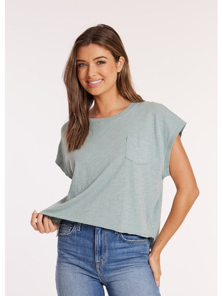 Mododoc Short Dolman Sleeve Step Hem T-Shirt