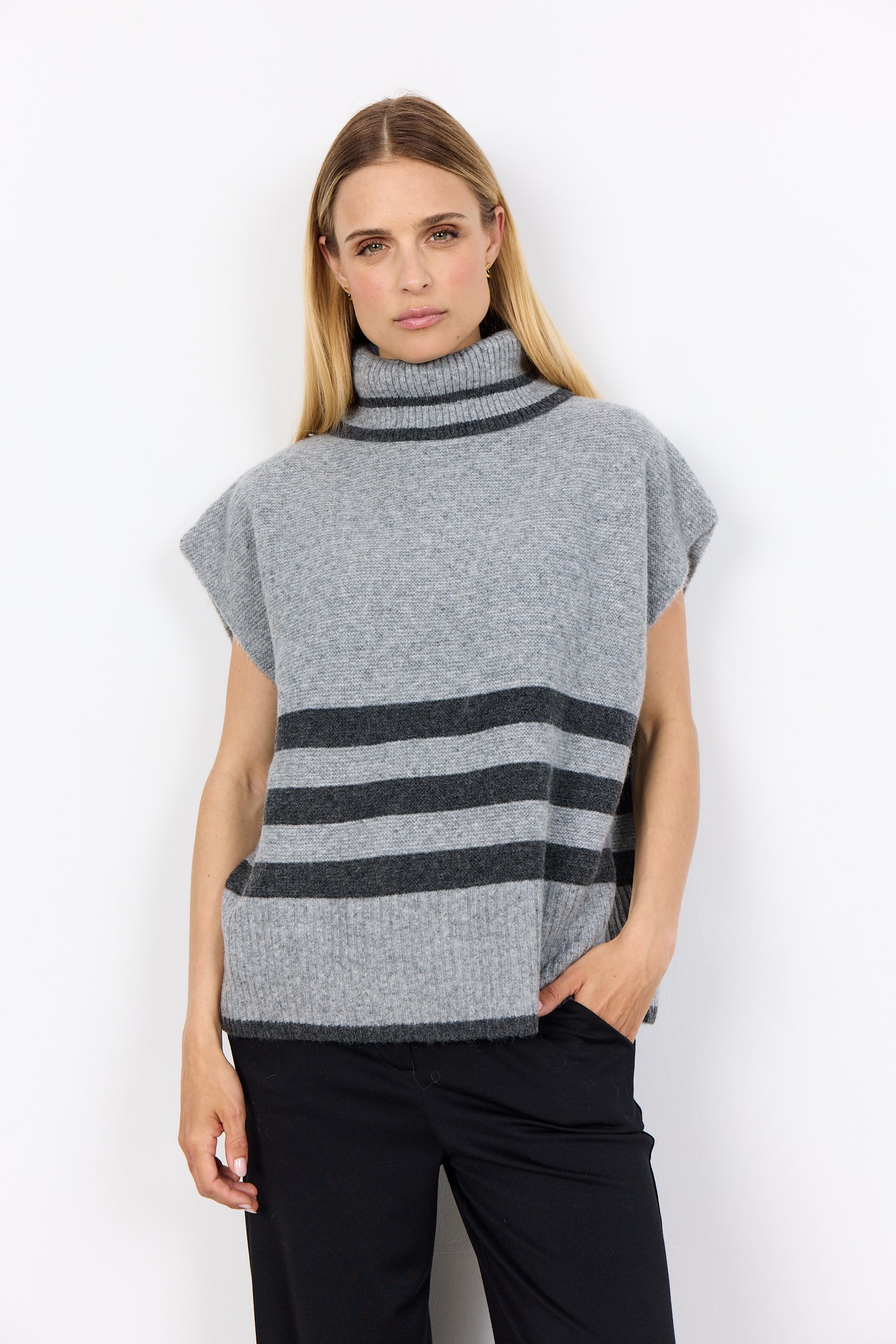 Soya Concept Vif Turtleneck Sleeveless Vest