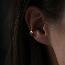 Load image into Gallery viewer, Leah Yard Gold Cigar Cuff