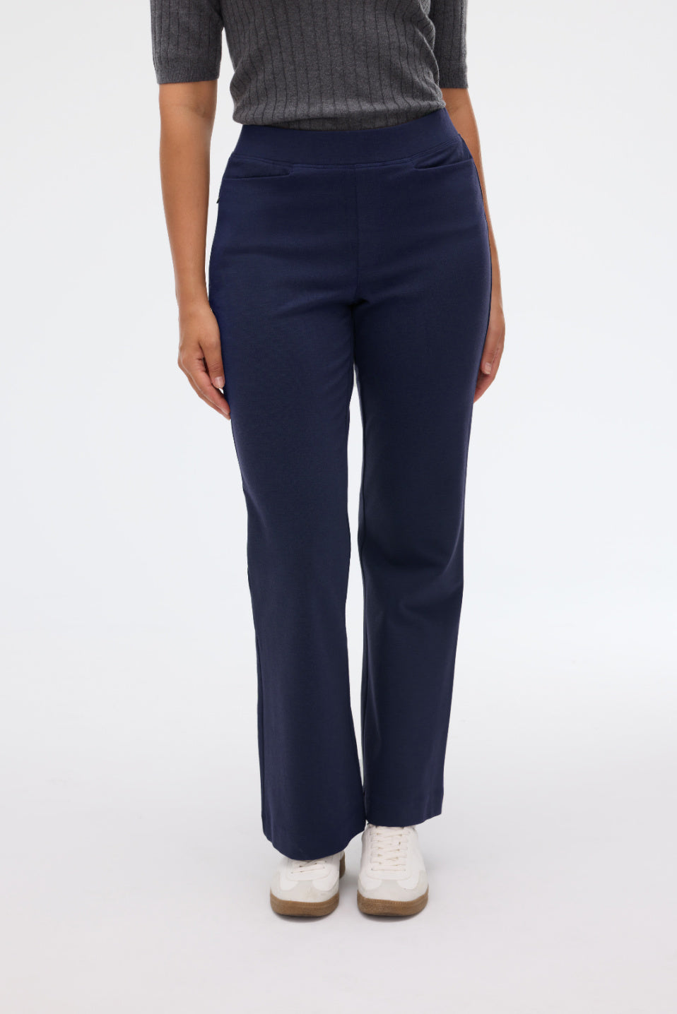 Fig Travel Aelden Flare Leg Pants (Black)
