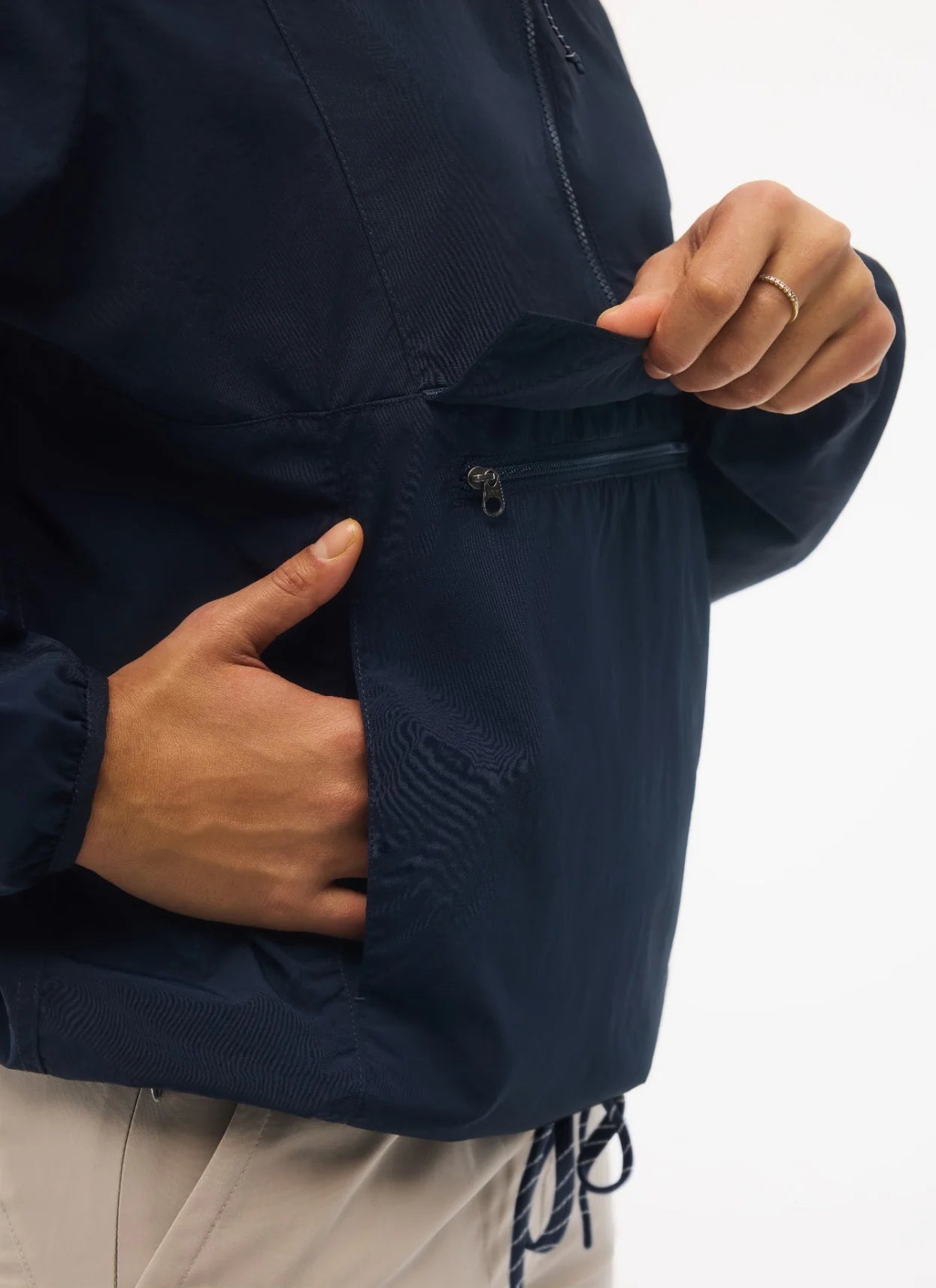 🇨🇦 Fig Milo Packable Pullover Jacket