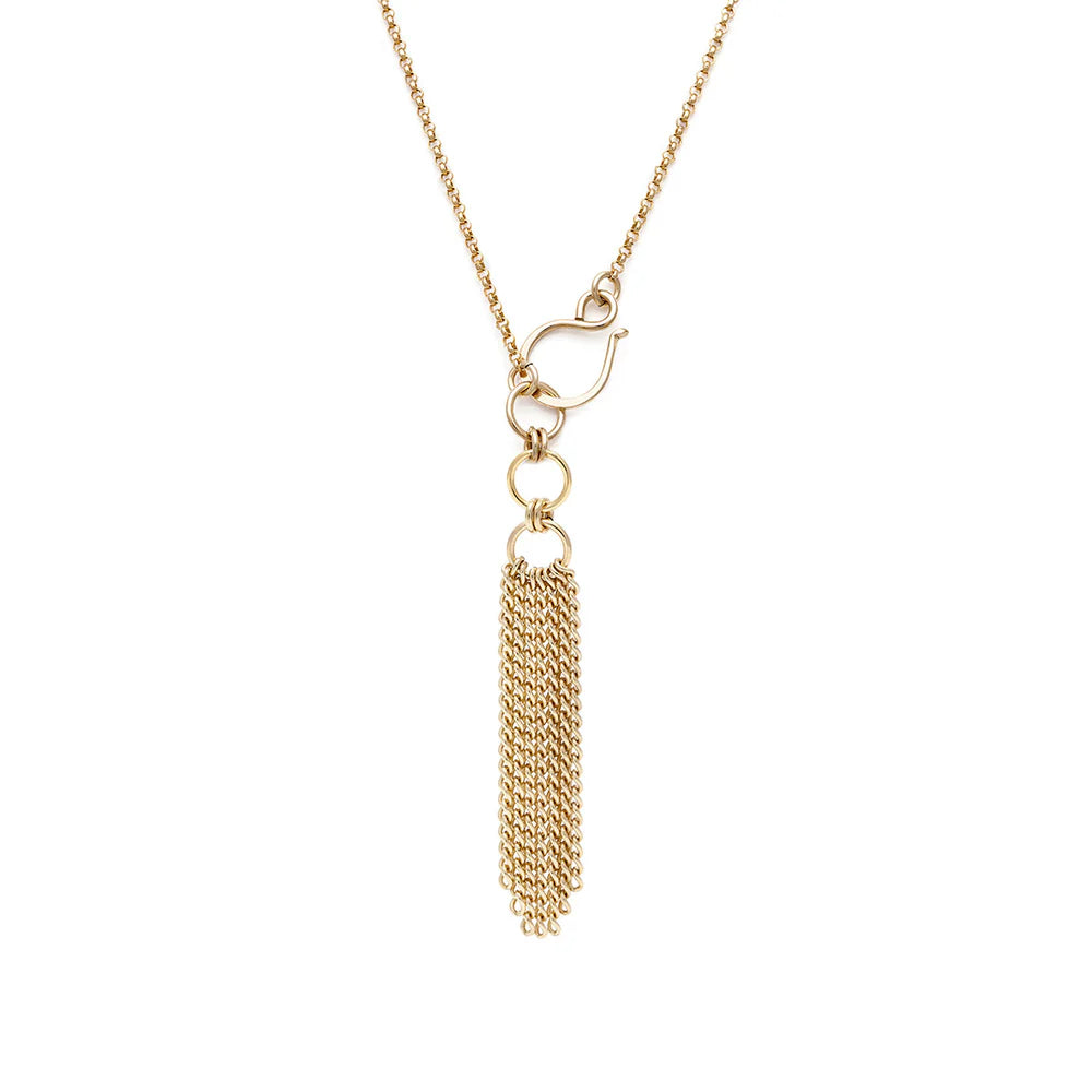 🇨🇦 Leah Yard Flourish Lariat