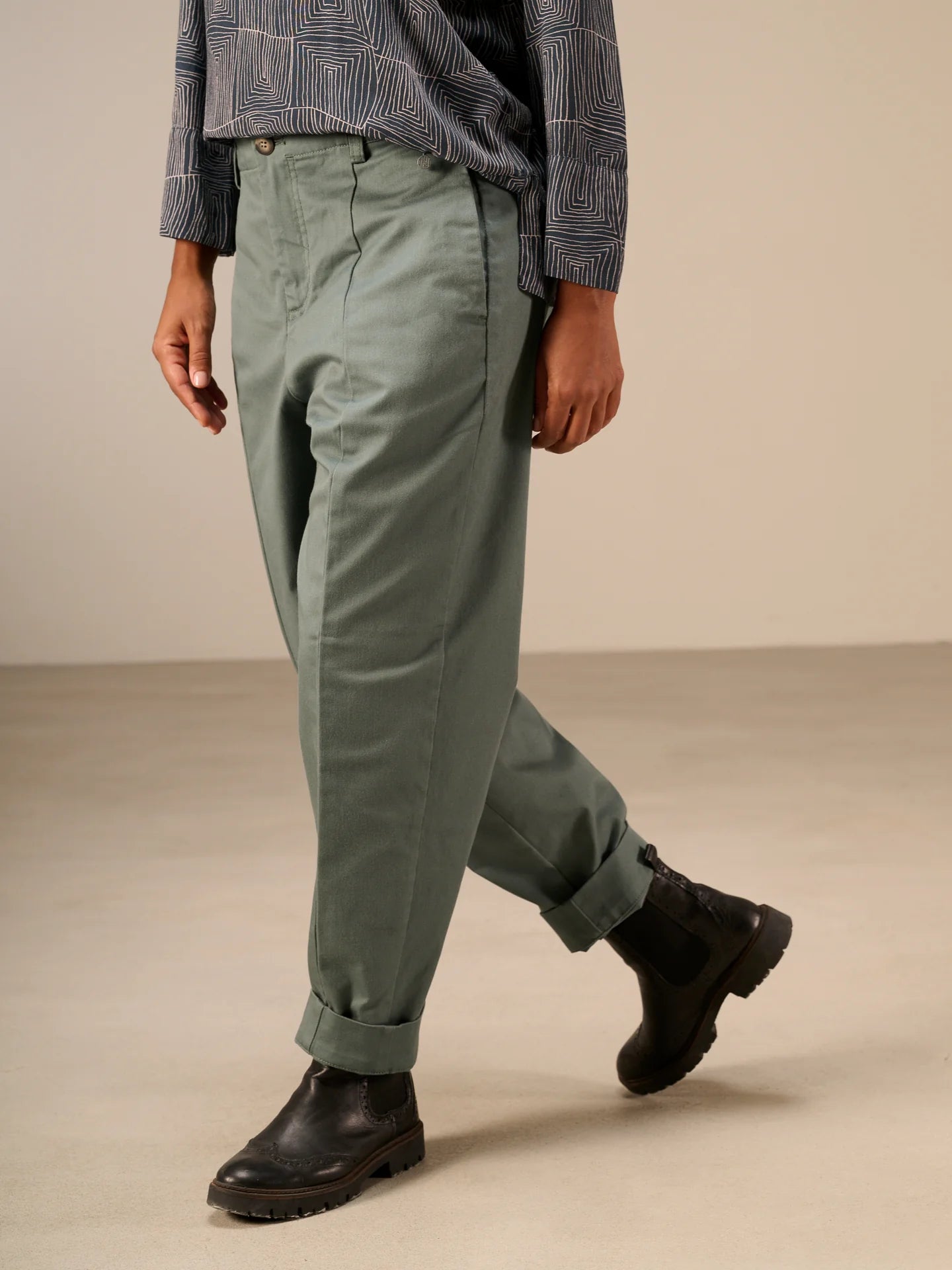 Nile Polished Barrel Pant