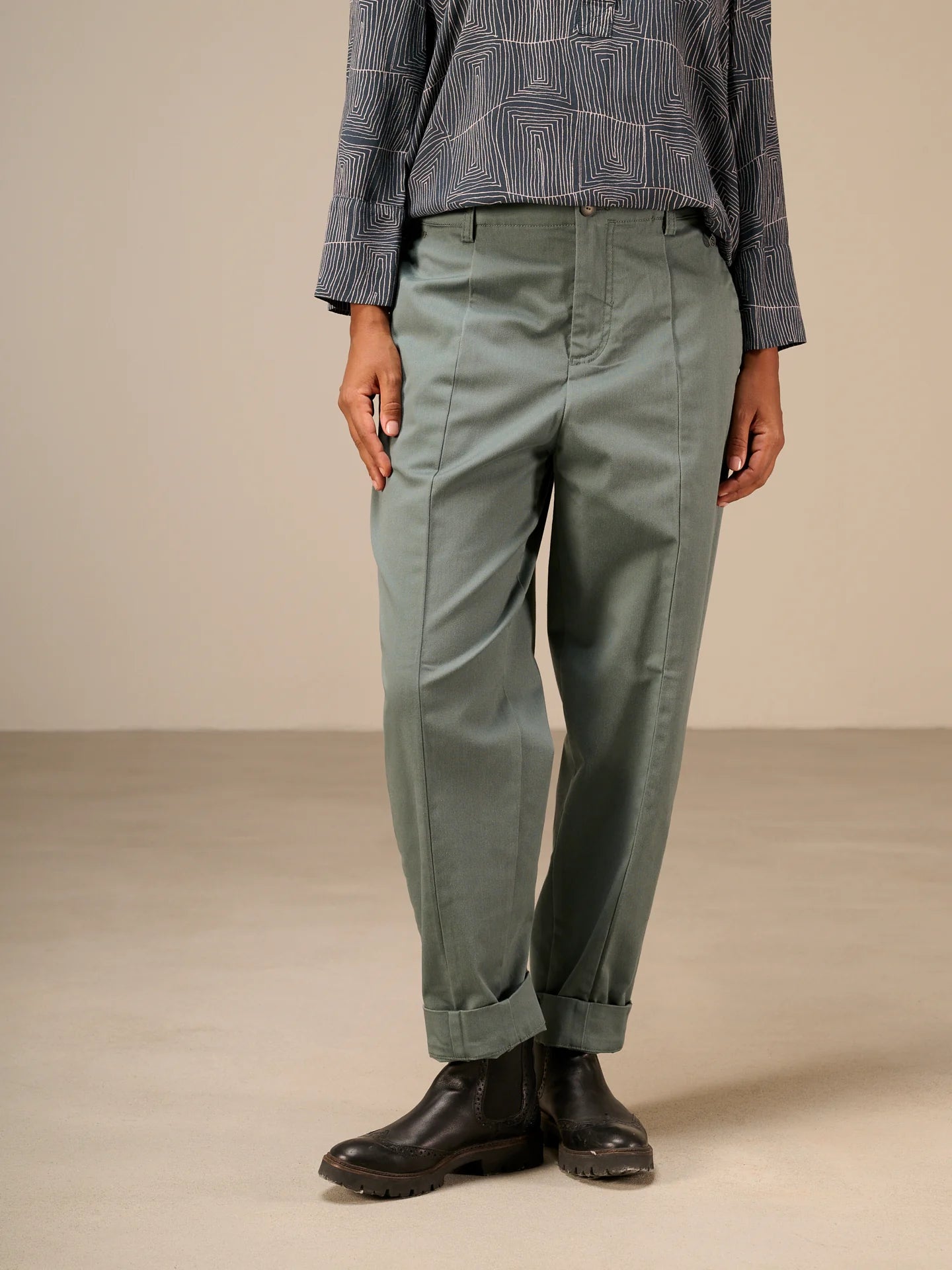 Nile Polished Barrel Pant