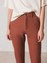 Load image into Gallery viewer, Indi &amp; Cold Slim Leg Knit Pant With Cuff