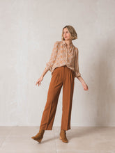 Load image into Gallery viewer, Indi &amp; Cold Print Collared Blouse