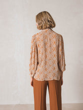 Load image into Gallery viewer, Indi &amp; Cold Print Collared Blouse