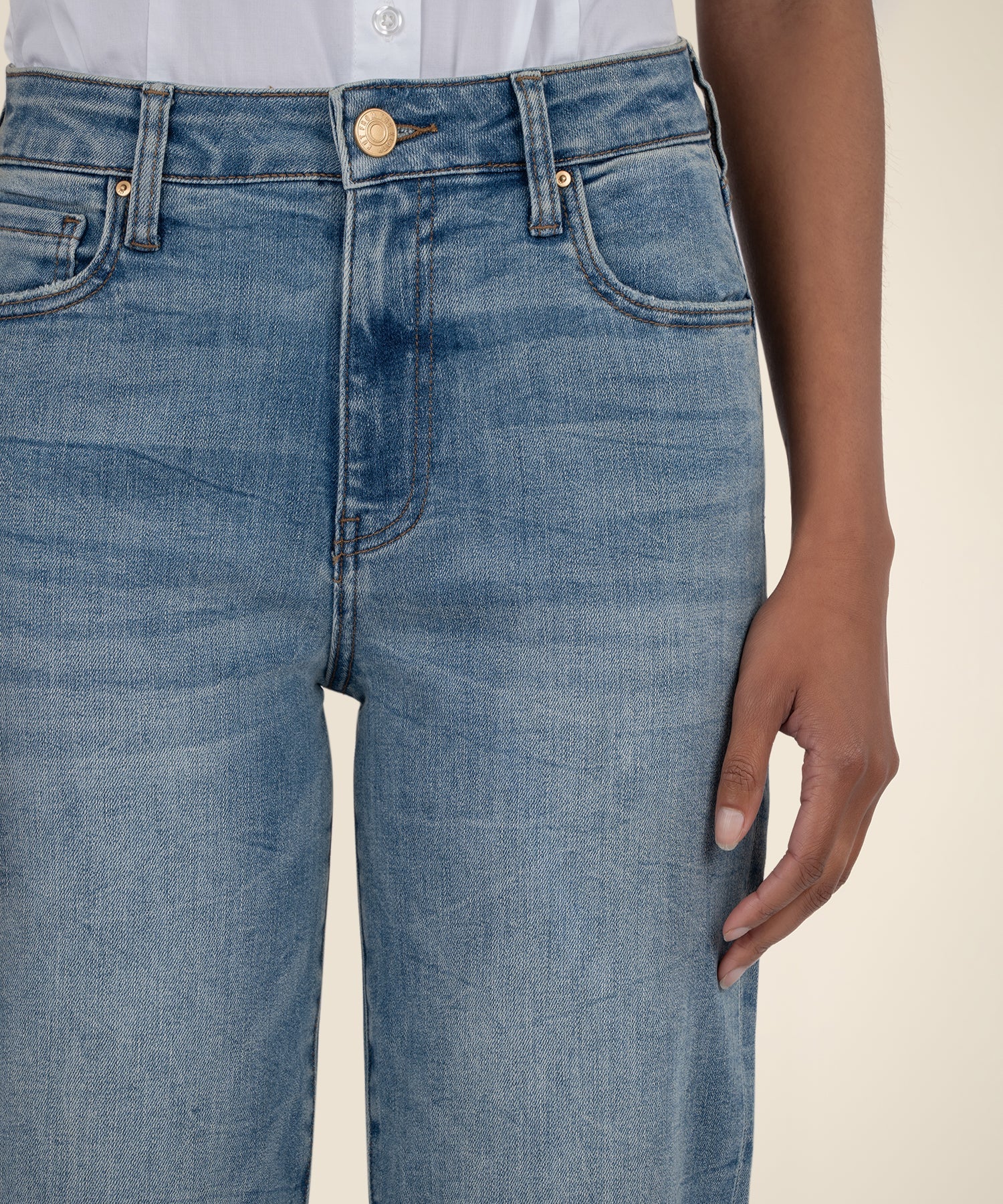 Kut From The Kloth Sienna Baggy Boyfriend Crop Jean (Honesty Wash)