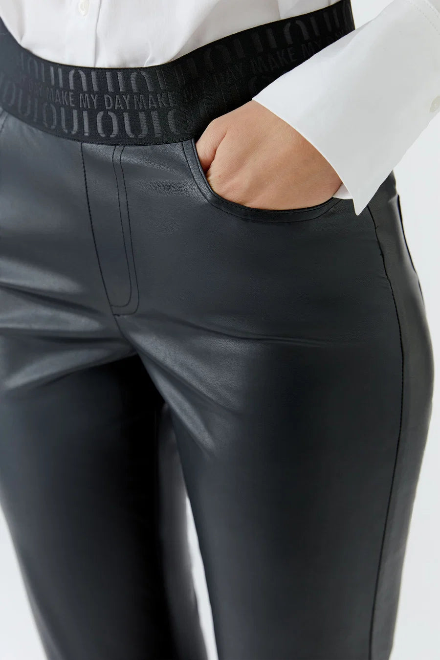Oui Leather Look Pants