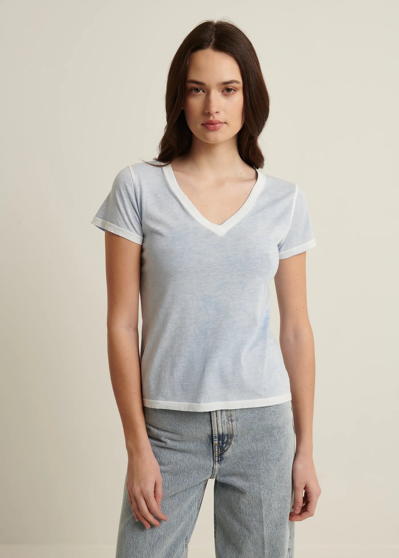 🇨🇦 Patrick Assaraf Reverse Spray Lightweight Pima Cotton V-Neck T-Shirt