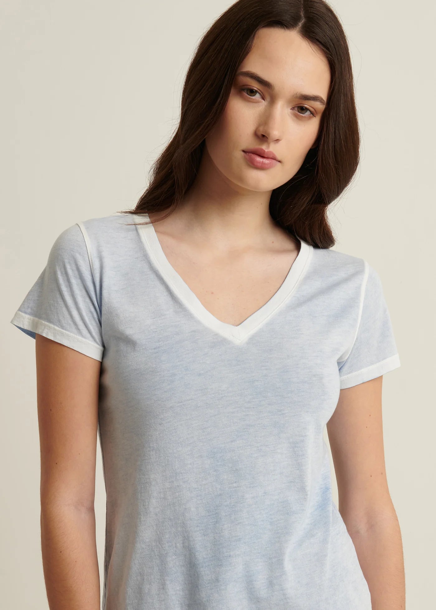 🇨🇦 Patrick Assaraf Reverse Spray Lightweight Pima Cotton V-Neck T-Shirt