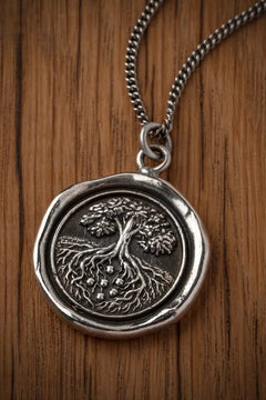 🇨🇦  Pyrrha “Family Roots" Talisman 18" Fine Curb Chain (1.5mm)