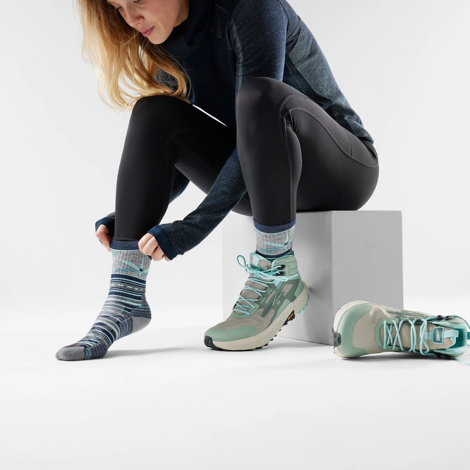 Smartwool Hike Dragonfly Stitch Mid Crew Sock