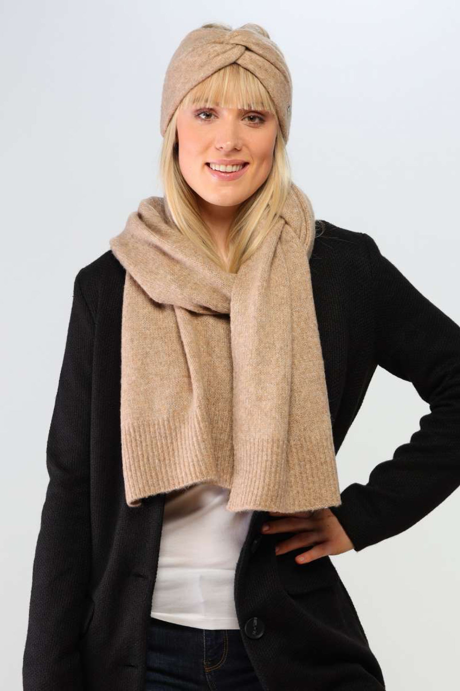 V. Fraas Knitted Headband