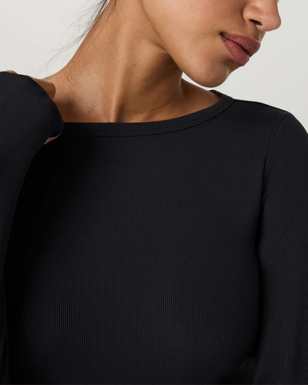 Vuori Long Sleeve Pose Subtle Scoop Tee