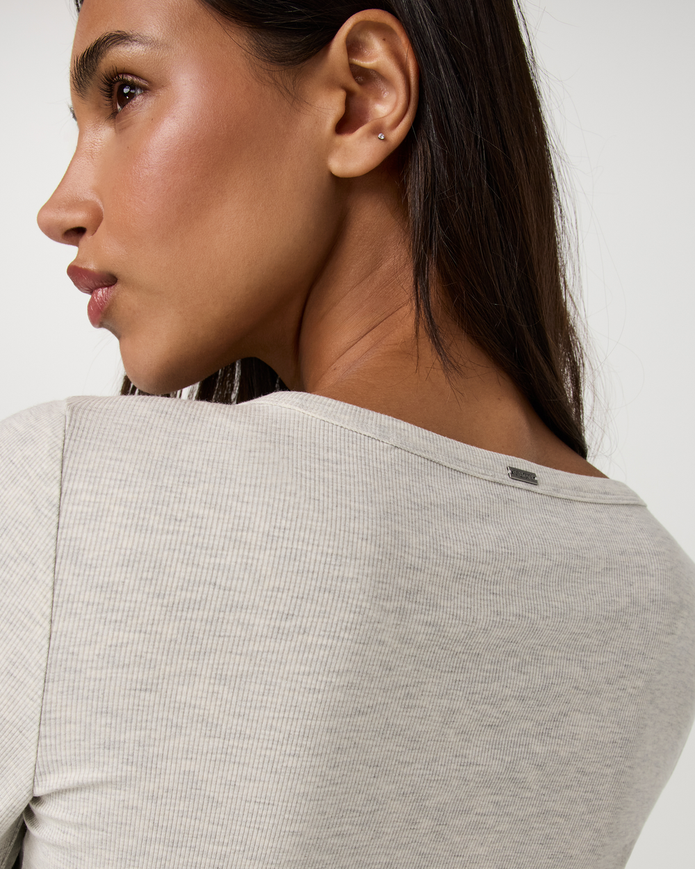 Vuori Long Sleeve Pose Subtle Scoop Tee