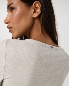 Vuori Long Sleeve Pose Subtle Scoop Tee