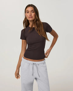 Vuori Pose Fitted T-Shirt Long
