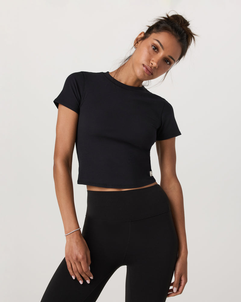 Vuori Pose Fitted T-Shirt