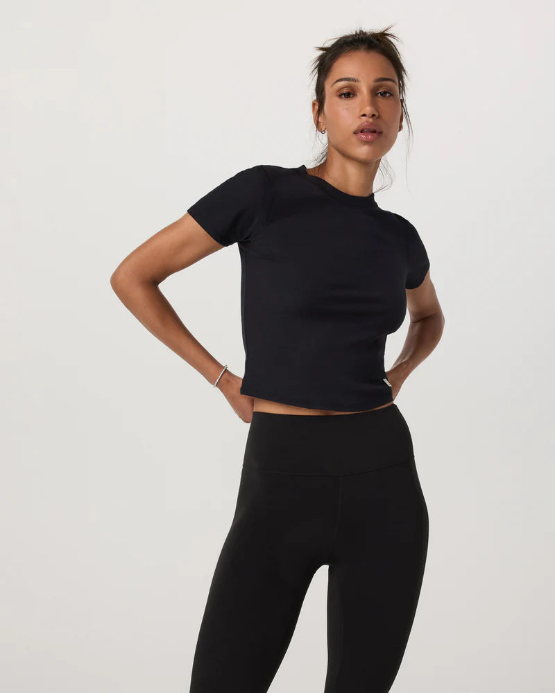 Vuori Pose Fitted T-Shirt