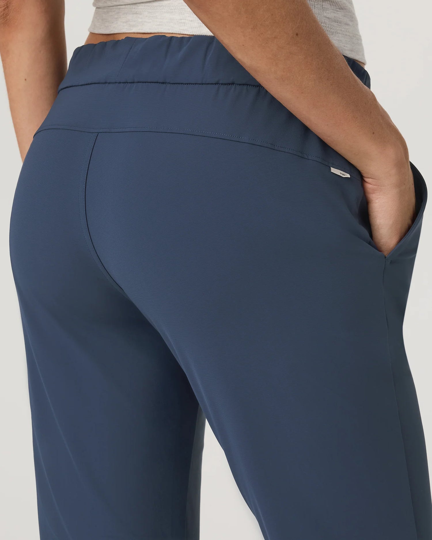 Vuori Miles Ankle Travel Pant