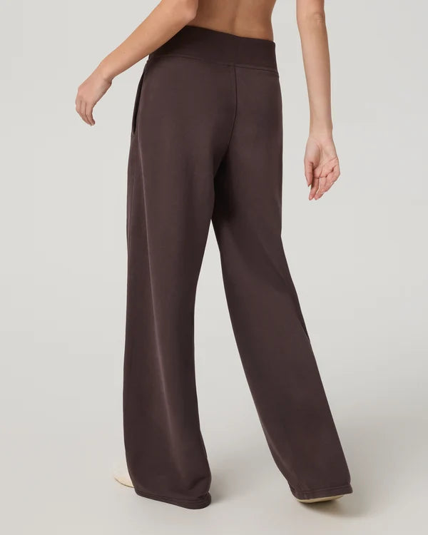 Vuori Sedona Midrise Wideleg Sweatpant