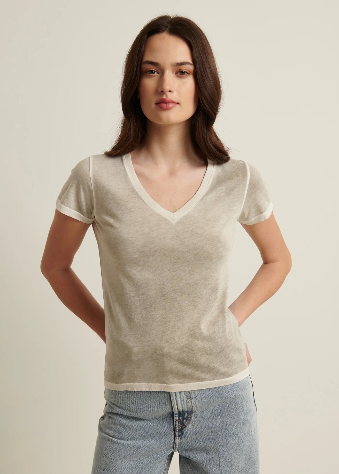 🇨🇦 Patrick Assaraf Reverse Spray Lightweight Pima Cotton V-Neck T-Shirt